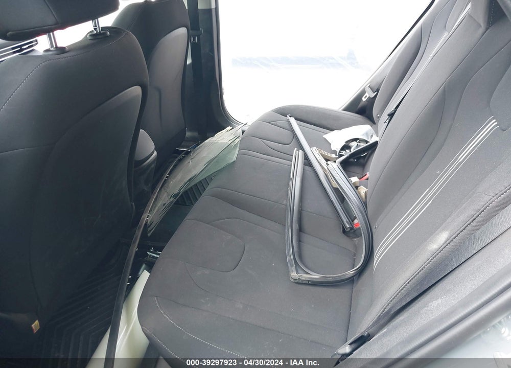 2022 HYUNDAI ELANTRA SEL VIN: KMHLM4AG5NU321189