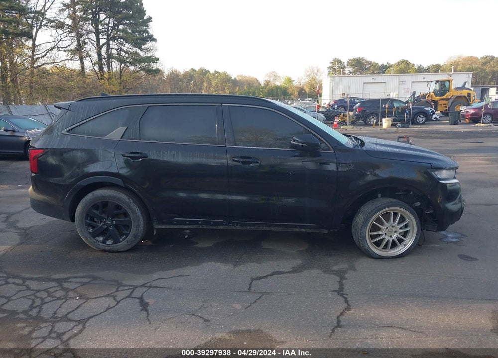2021 KIA SORENTO S VIN: 5XYRLDLC3MG001798