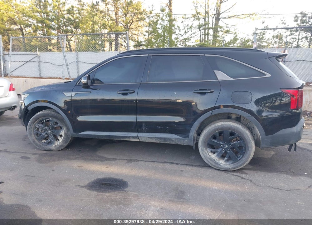 2021 KIA SORENTO S VIN: 5XYRLDLC3MG001798