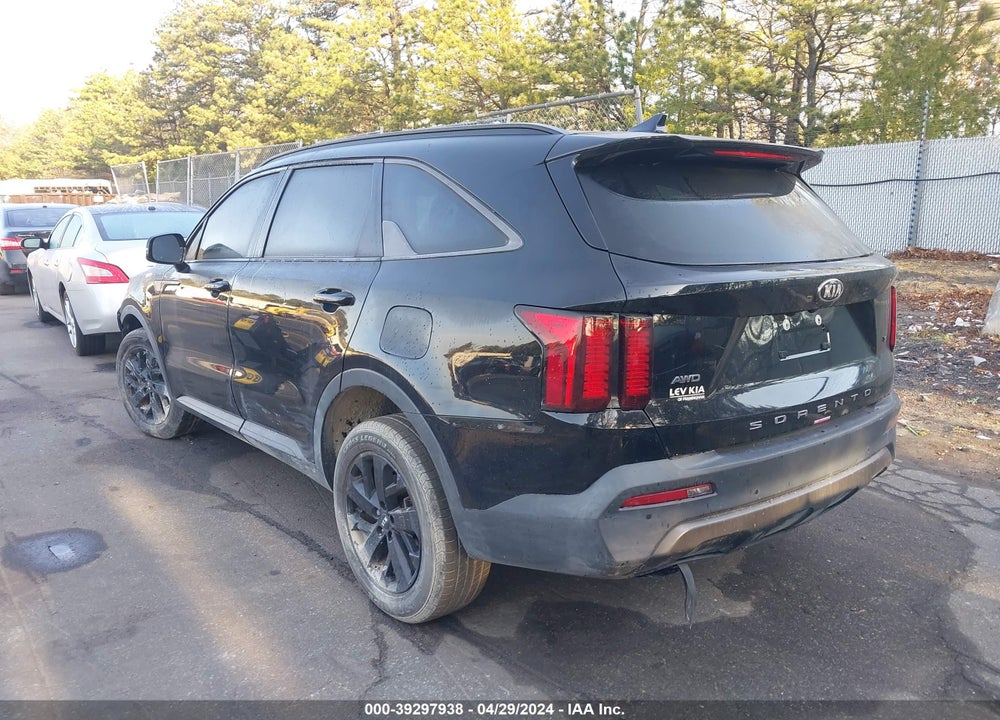 2021 KIA SORENTO S VIN: 5XYRLDLC3MG001798