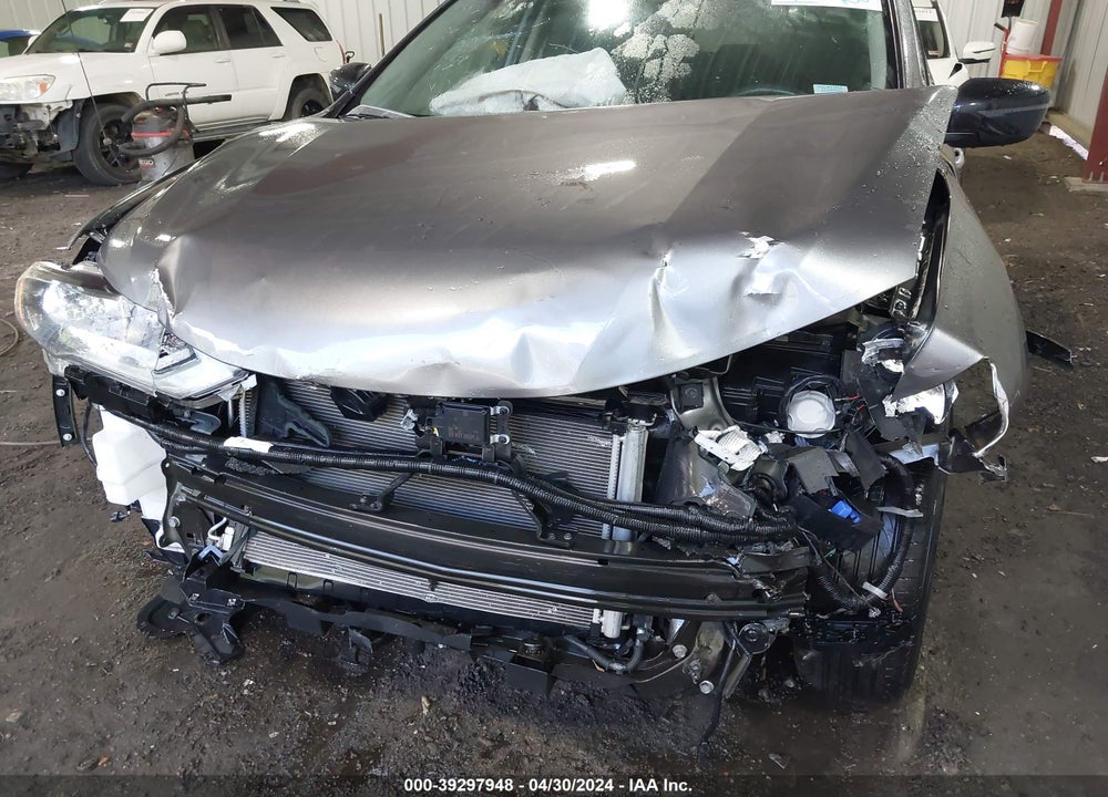 2018 NISSAN ROGUE SV VIN: 5N1AT2MV9JC731776