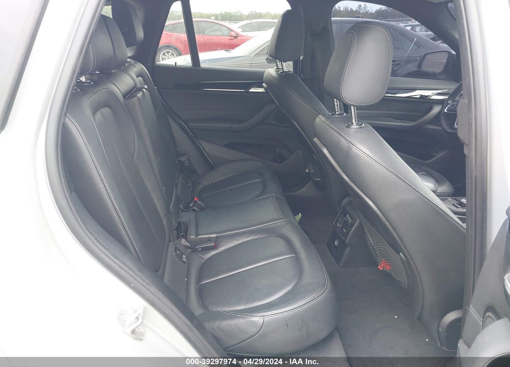2018 BMW X1 SDRIVE28I VIN: WBXHU7C34J5H39355