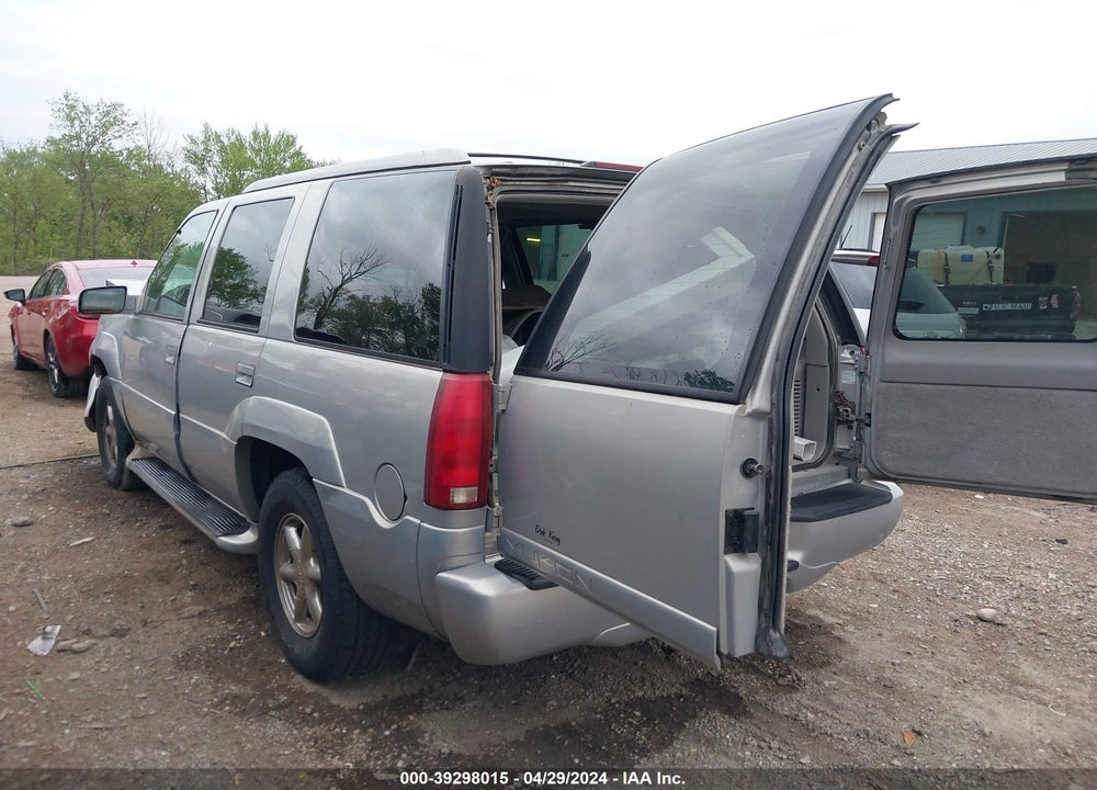 2000 GMC YUKON DENALI VIN: 1GKEK13R2YR101021