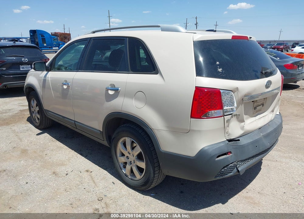 2011 KIA SORENTO LX VIN: 5XYKT3A14BG078626
