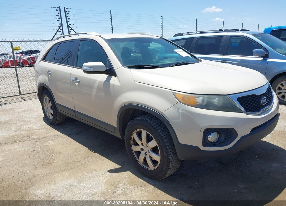 2011 KIA SORENTO LX VIN: 5XYKT3A14BG078626