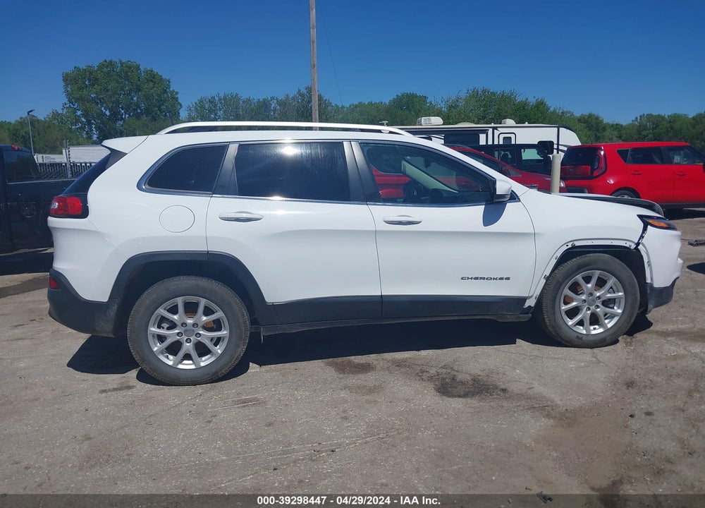 2017 JEEP CHEROKEE LATITUDE FWD VIN: 1C4PJLCBXHW650845
