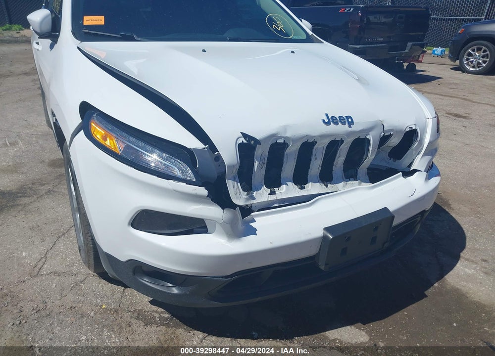 2017 JEEP CHEROKEE LATITUDE FWD VIN: 1C4PJLCBXHW650845