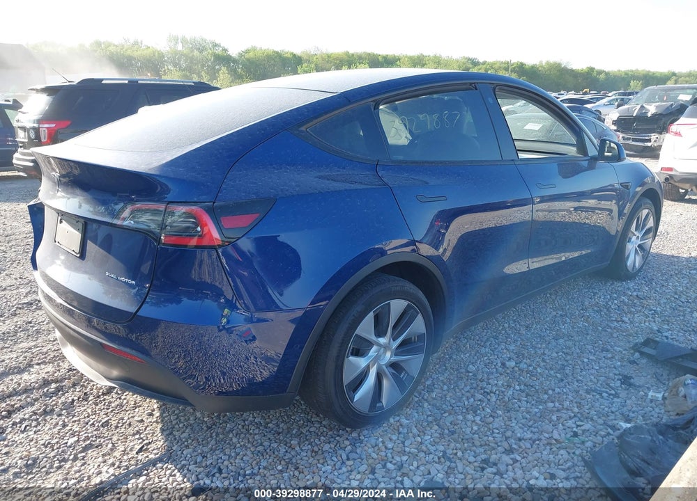 2021 TESLA MODEL Y LONG RANGE DUAL MOTOR ALL-WHEEL DRIVE VIN: 5YJYGDEE5MF075312