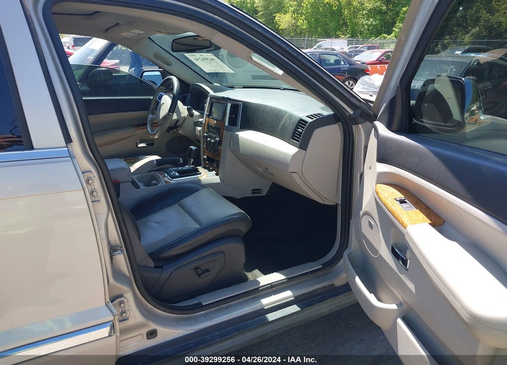 2008 JEEP GRAND CHEROKEE VIN: 1J8HR58208C174830