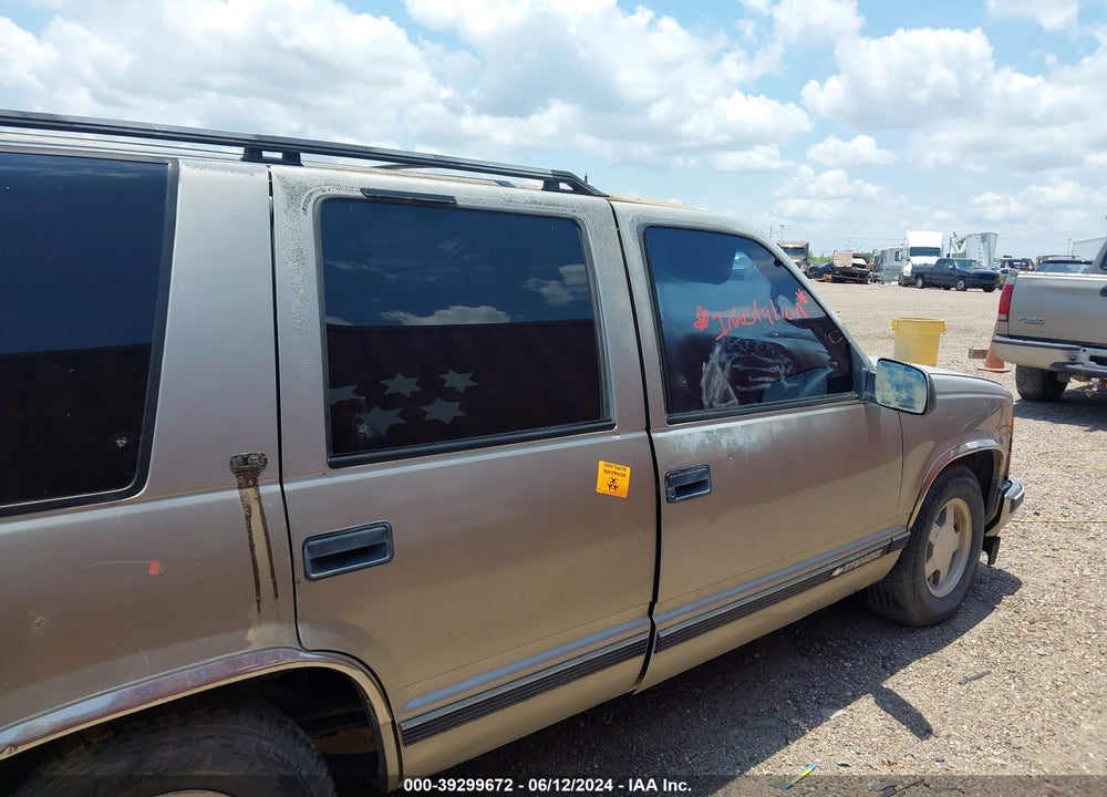 1999 CHEVROLET TAHOE LT VIN: 1GNEC13R2XJ463458