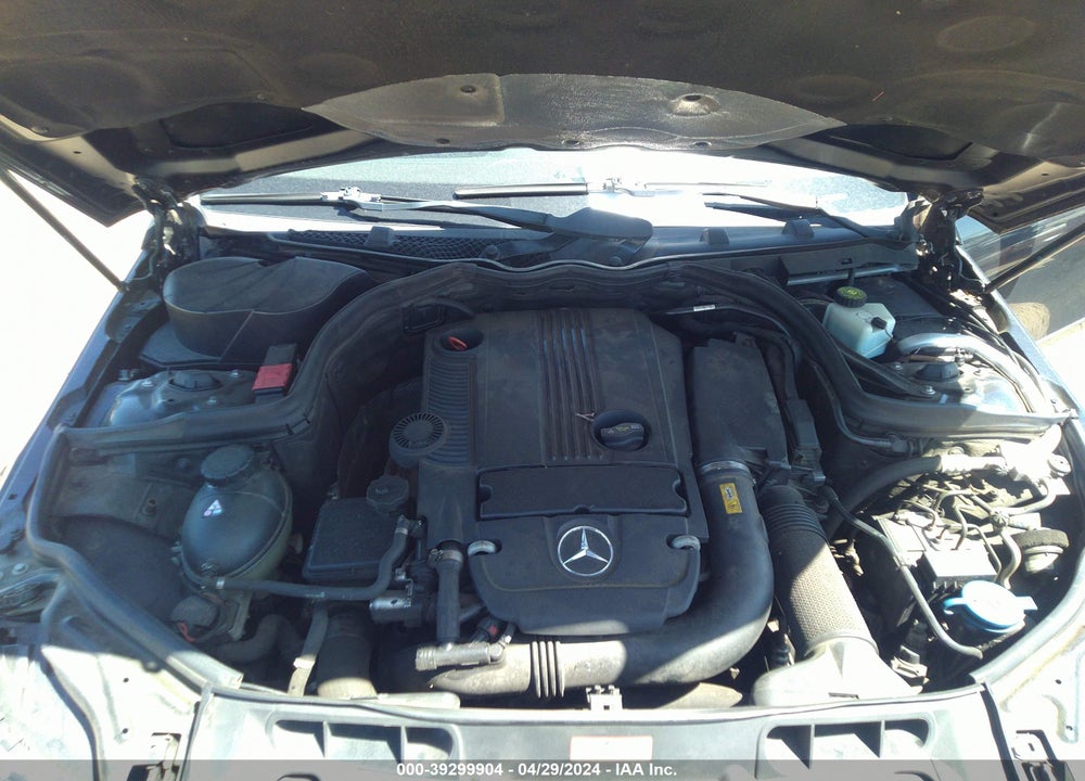 2012 MERCEDES-BENZ C 250 LUXURY/SPORT VIN: WDDGF4HB0CA627800
