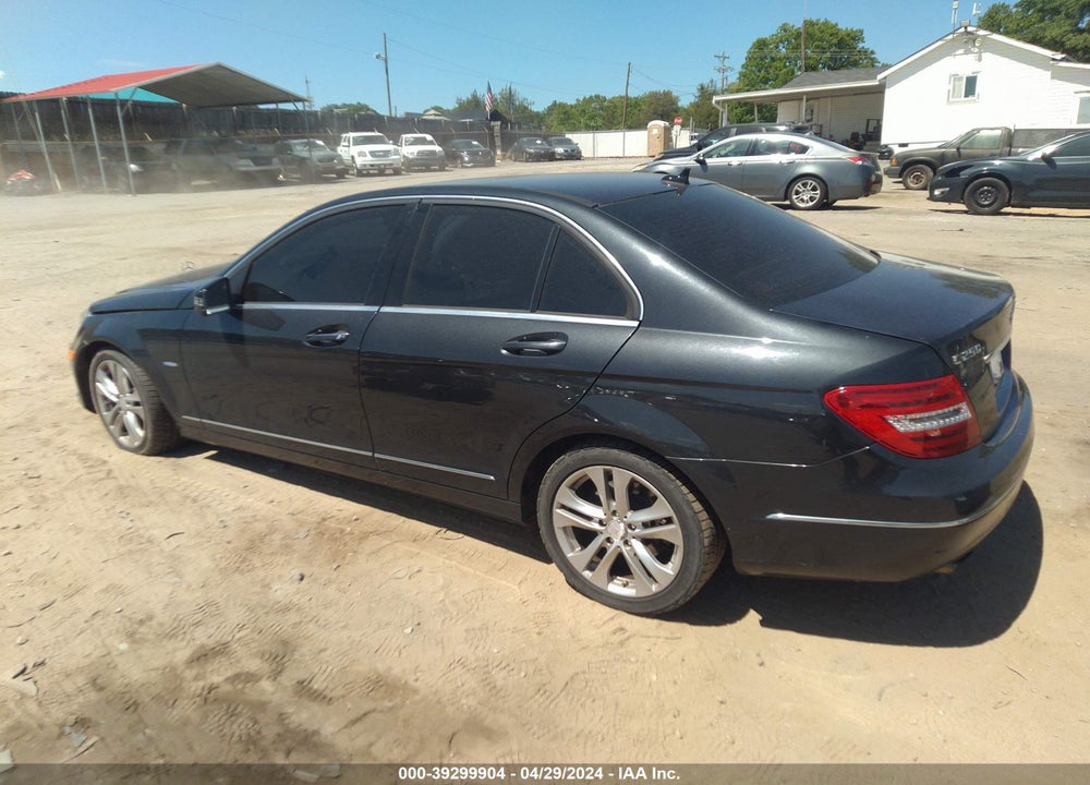 2012 MERCEDES-BENZ C 250 LUXURY/SPORT VIN: WDDGF4HB0CA627800