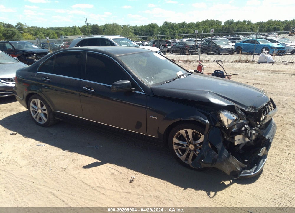 2012 MERCEDES-BENZ C 250 LUXURY/SPORT VIN: WDDGF4HB0CA627800