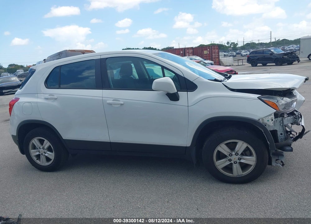 2018 CHEVROLET TRAX LS VIN: KL7CJNSB8JB526191