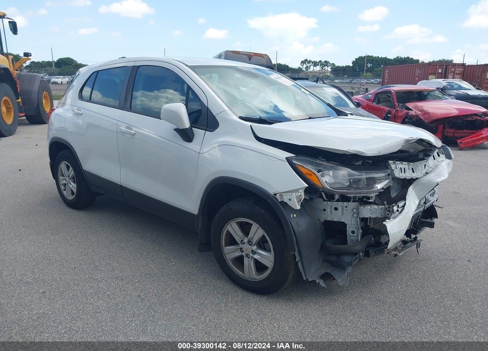 2018 CHEVROLET TRAX LS VIN: KL7CJNSB8JB526191