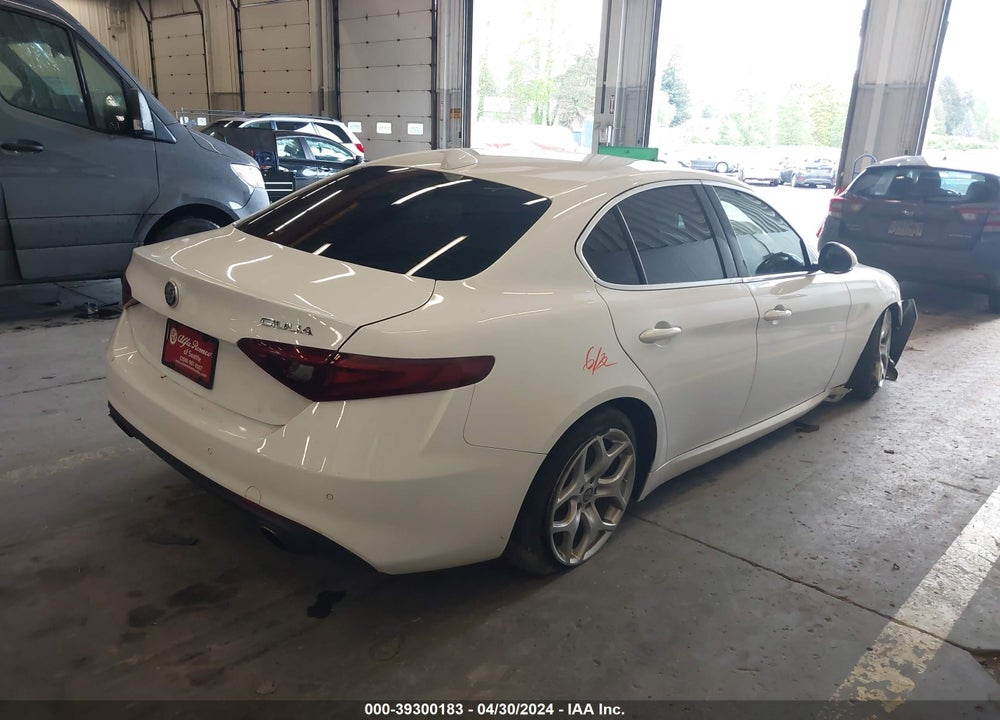 2018 ALFA ROMEO GIULIA TI RWD VIN: ZARFAECN4J7596577