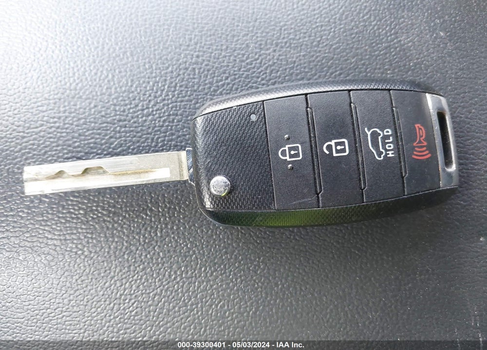 2019 KIA SORENTO 2.4L L VIN: 5XYPG4A32KG581105