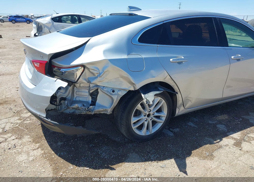 2018 CHEVROLET MALIBU LT VIN: 1G1ZD5ST2JF178208