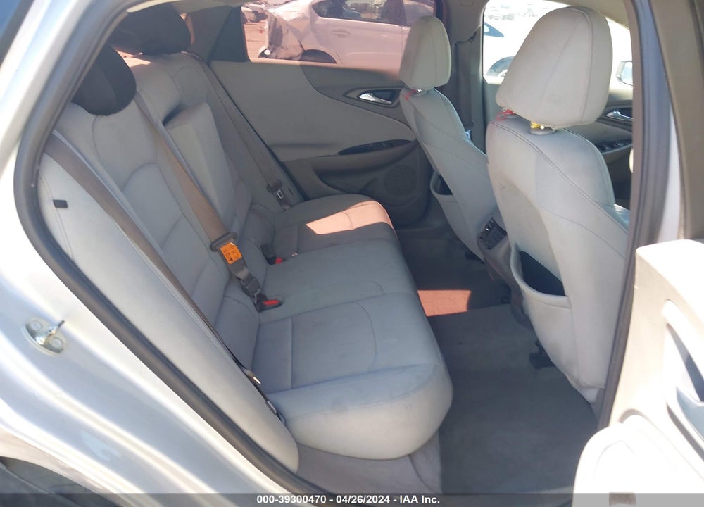 2018 CHEVROLET MALIBU LT VIN: 1G1ZD5ST2JF178208