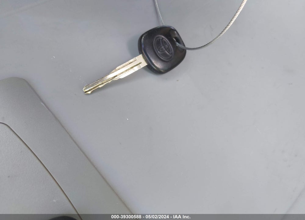 2003 TOYOTA CAMRY LE V6 VIN: 4T1BF32K83U543774