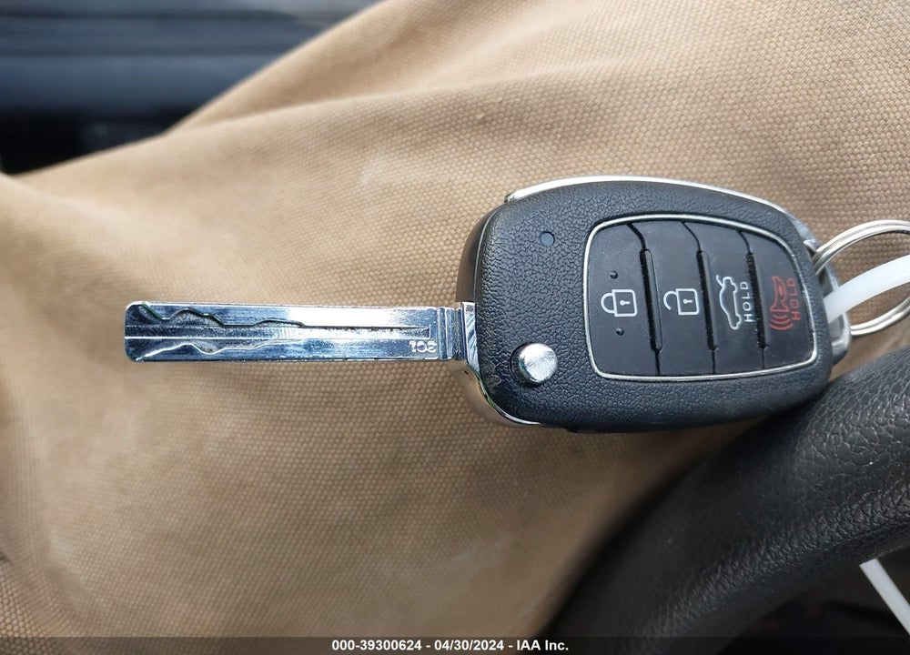 2019 HYUNDAI SONATA SE VIN: 5NPE24AF0KH801107