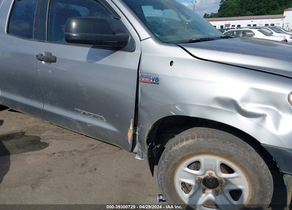 2008 TOYOTA TUNDRA BASE 5.7L V8 VIN: 5TFSV54188X005427