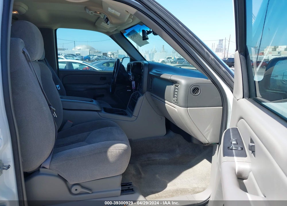 2006 CHEVROLET TAHOE VIN: 1GNEC13T26J100667