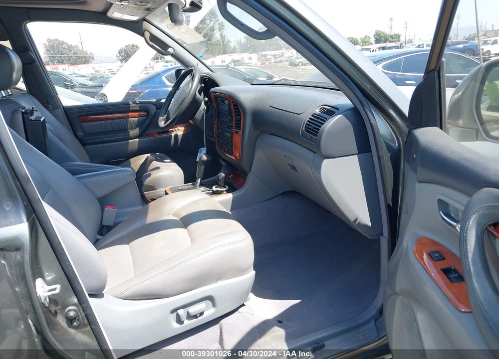 1999 LEXUS LX 470 VIN: JT6HT00W4X0063120