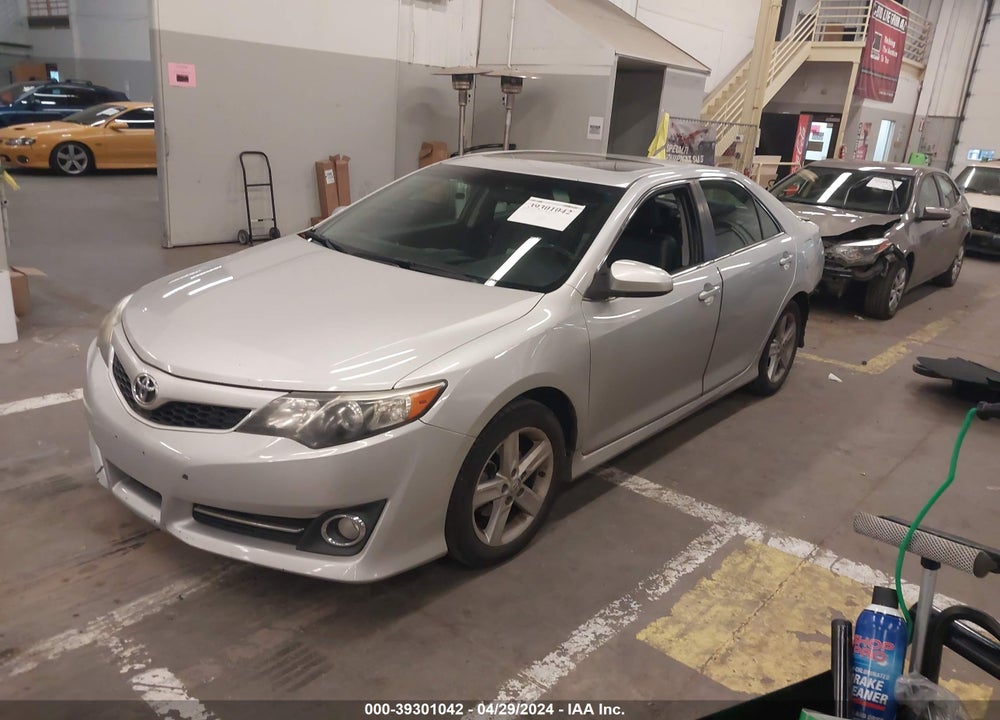2013 TOYOTA CAMRY SE VIN: 4T1BF1FK5DU240628