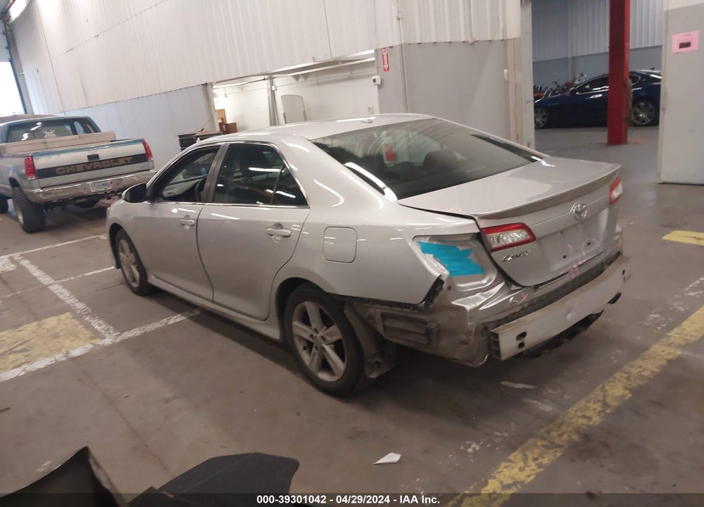 2013 TOYOTA CAMRY SE VIN: 4T1BF1FK5DU240628