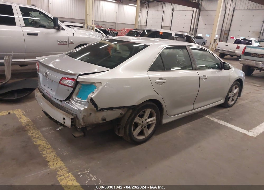 2013 TOYOTA CAMRY SE VIN: 4T1BF1FK5DU240628