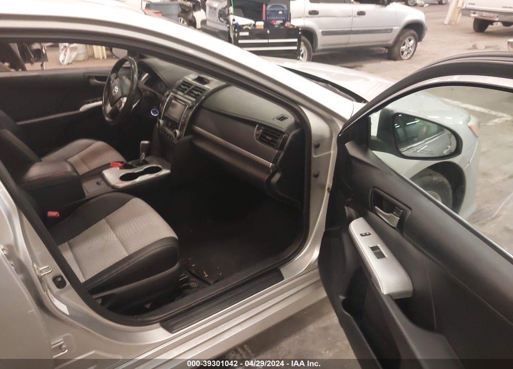 2013 TOYOTA CAMRY SE VIN: 4T1BF1FK5DU240628