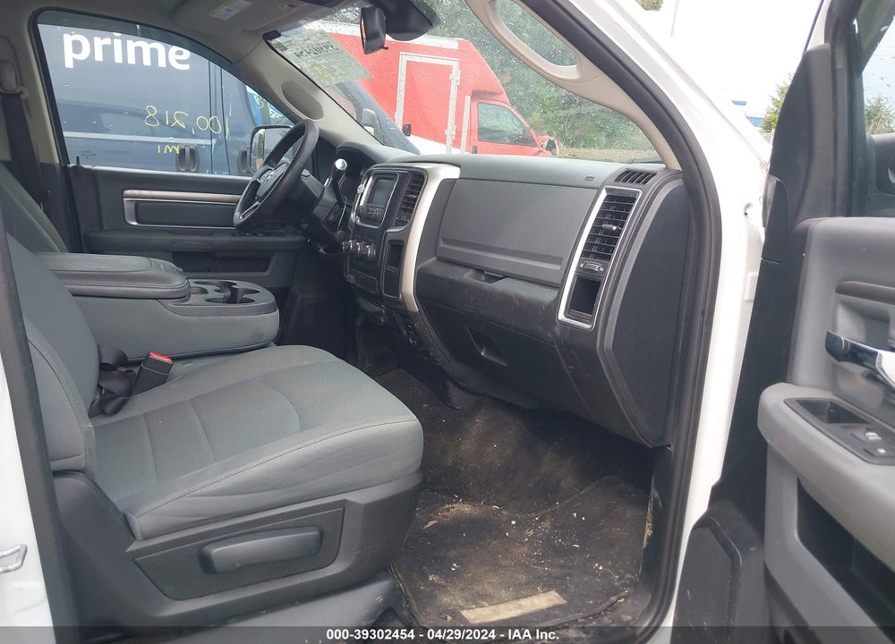 2016 RAM 2500 SLT VIN: 3C6TR5DT3GG182987