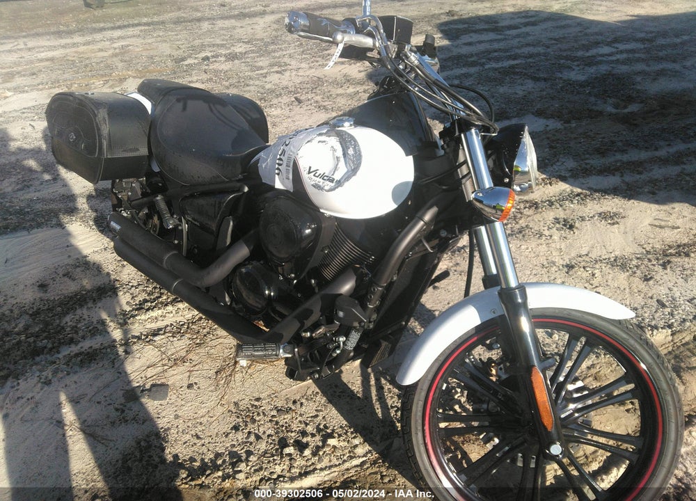 2016 KAWASAKI VN900 C VIN: JKAVN2C1XGA065069