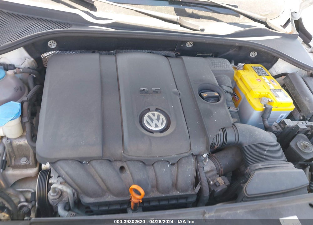 2012 VOLKSWAGEN PASSAT 2.5L SE VIN: 1VWBP7A35CC041214