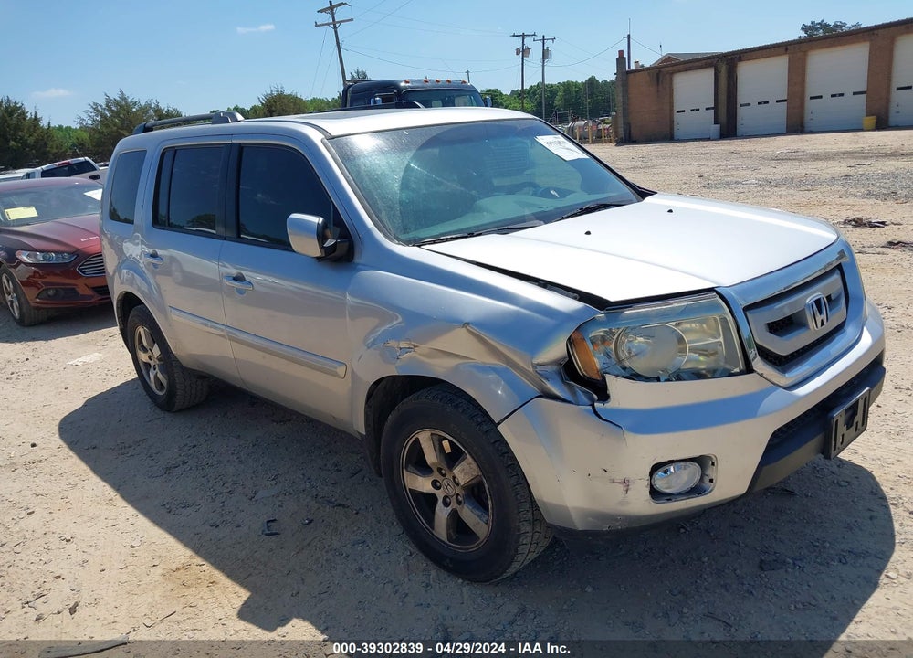 2011 HONDA PILOT EX-L VIN: 5FNYF3H72BB055588