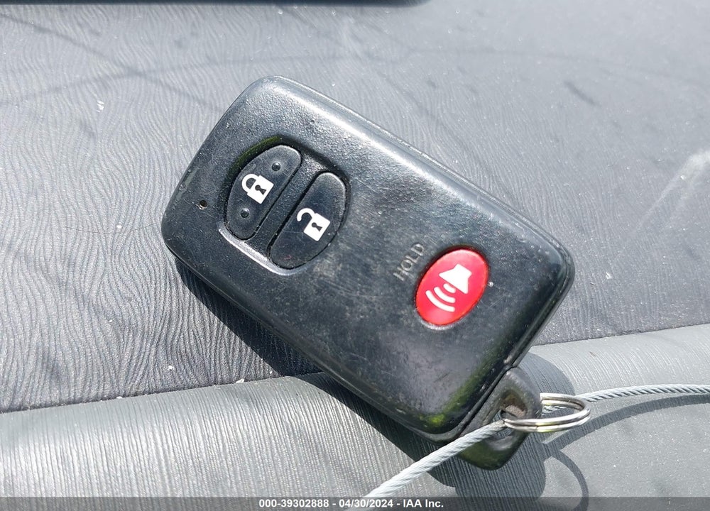 2014 TOYOTA PRIUS V FIVE VIN: JTDZN3EU4E3298905