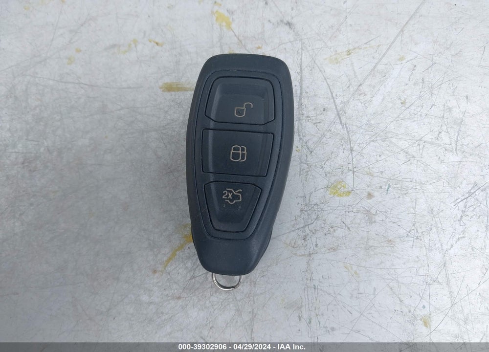 2014 FORD FOCUS VIN: 1FADP3L96EL107557