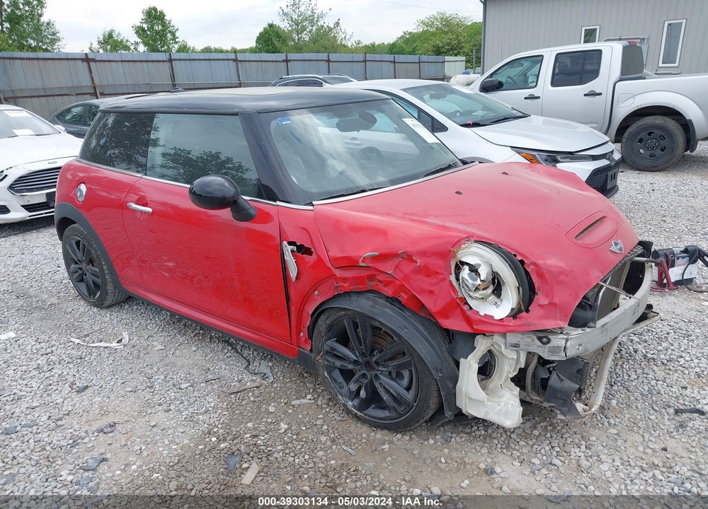 2015 MINI HARDTOP COOPER S VIN: WMWXP7C5XF2A59080