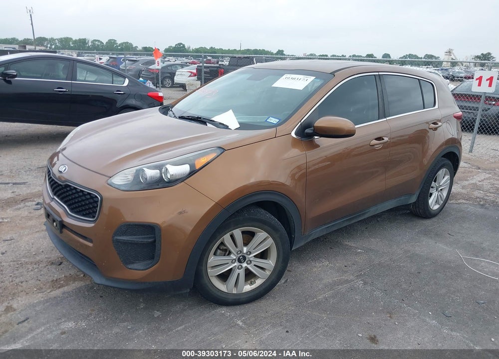 2018 KIA SPORTAGE LX VIN: KNDPM3AC7J7474601