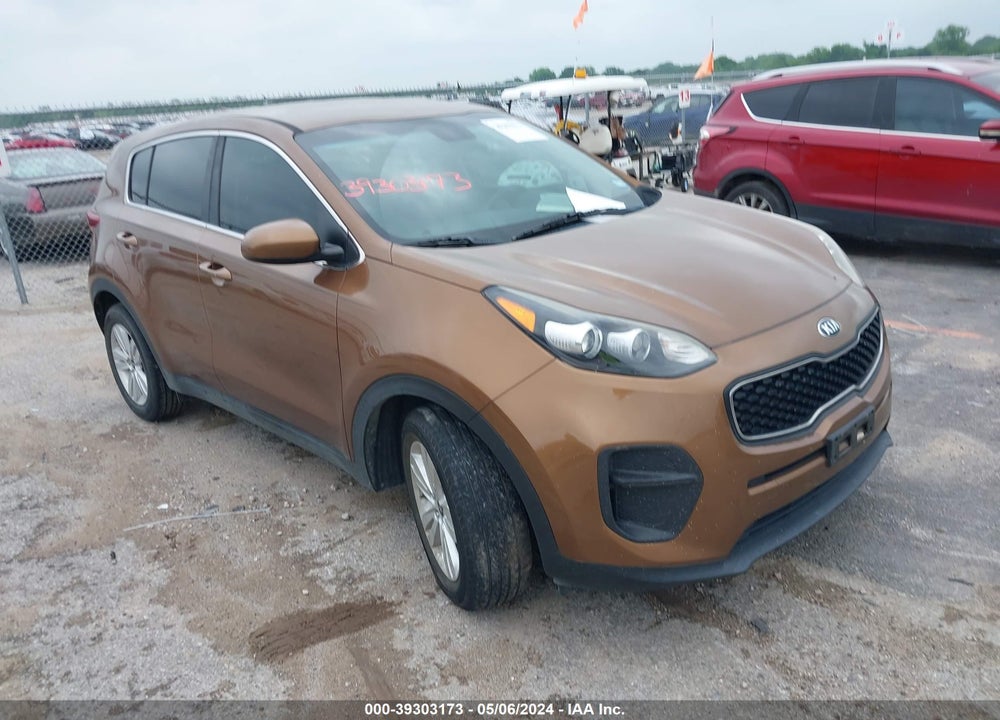 2018 KIA SPORTAGE LX VIN: KNDPM3AC7J7474601