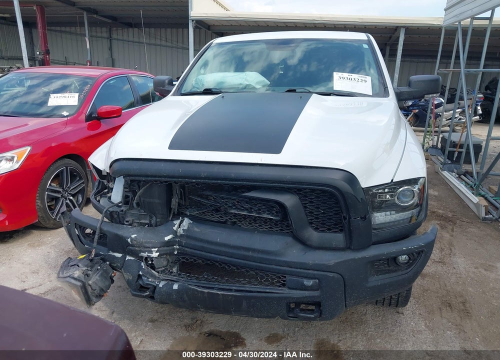 2019 RAM 1500 CLASSIC WARLOCK QUAD CAB 4X4 6'4 BOX VIN: 1C6RR7GG5KS616980