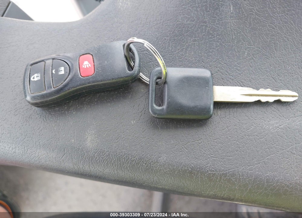 2008 NISSAN VERSA 1.8SL VIN: 3N1BC13E68L362378