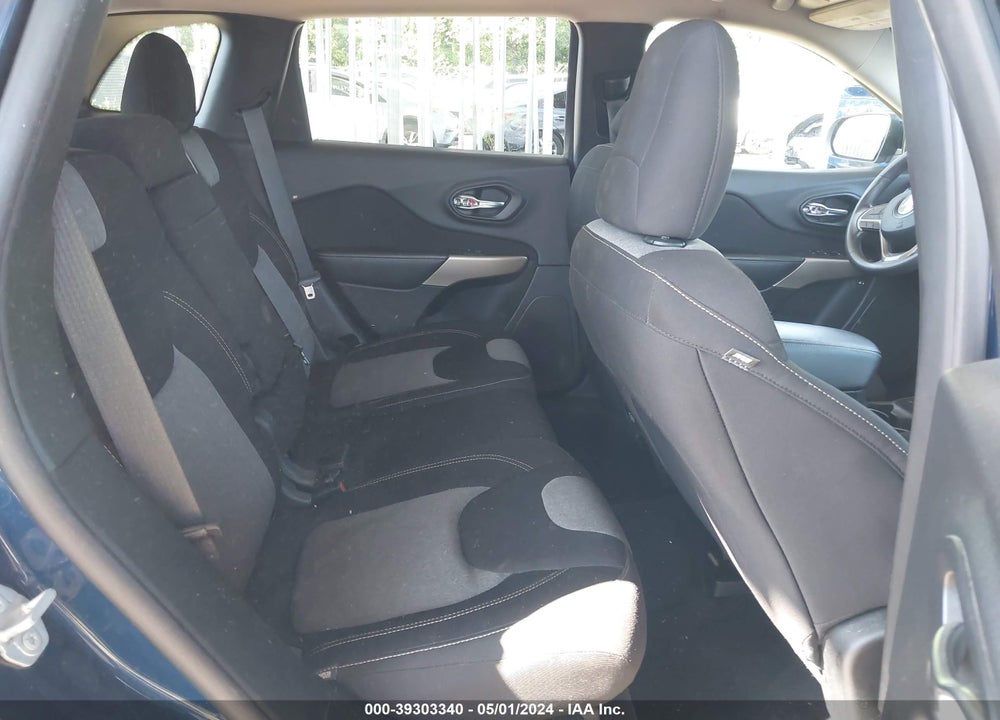 2018 JEEP CHEROKEE LATITUDE 4X4 VIN: 1C4PJMCBXJD570288
