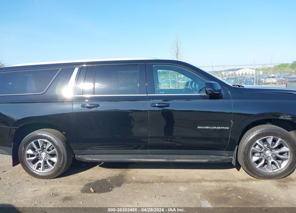 2022 CHEVROLET SUBURBAN 4WD LT VIN: 1GNSKCKD4NR208381