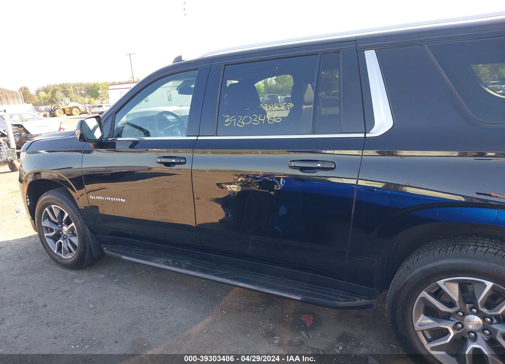 2022 CHEVROLET SUBURBAN 4WD LT VIN: 1GNSKCKD4NR208381