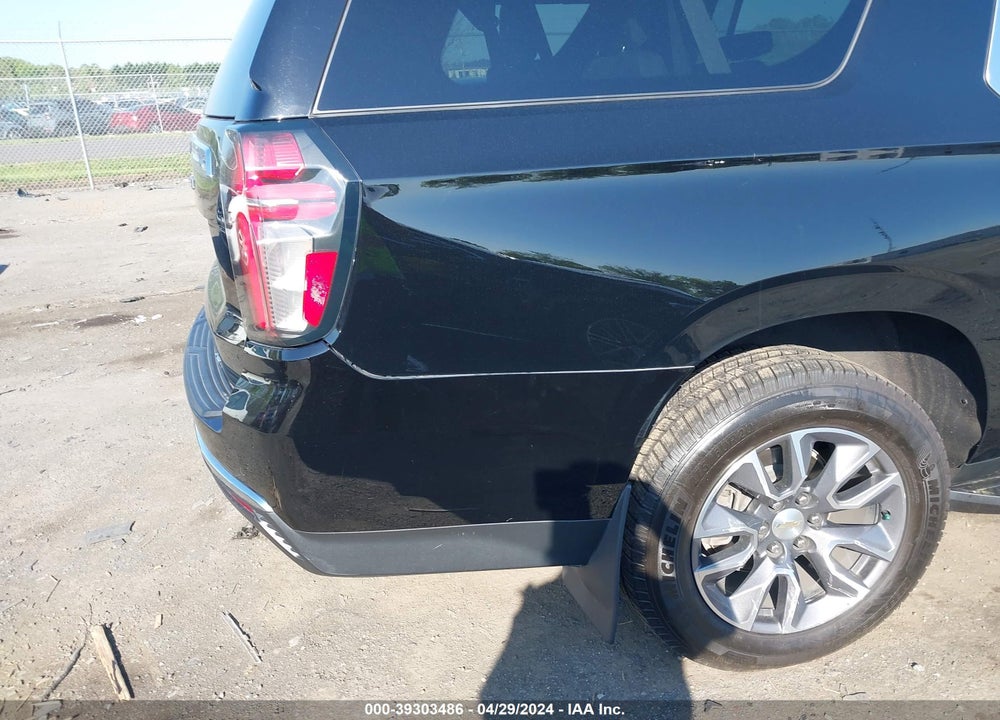 2022 CHEVROLET SUBURBAN 4WD LT VIN: 1GNSKCKD4NR208381