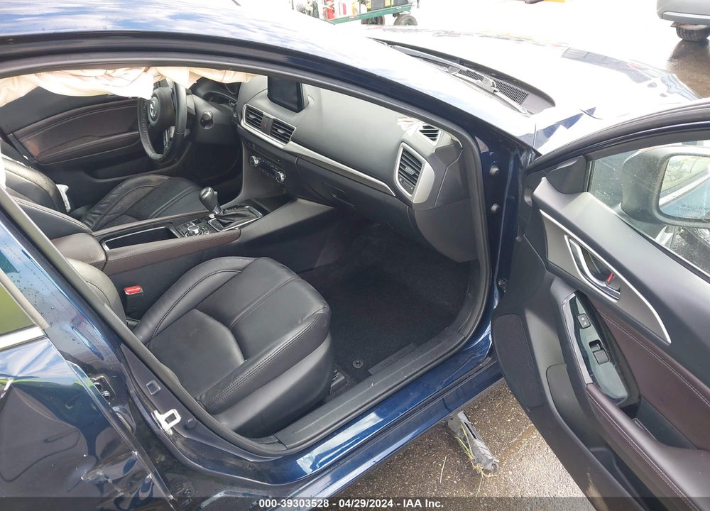 2018 MAZDA 3 TOURING VIN: 3MZBN1V34JM244958
