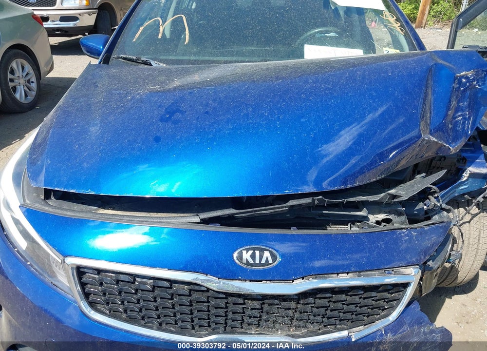2018 KIA FORTE VIN: 3KPFK4A70JE282074
