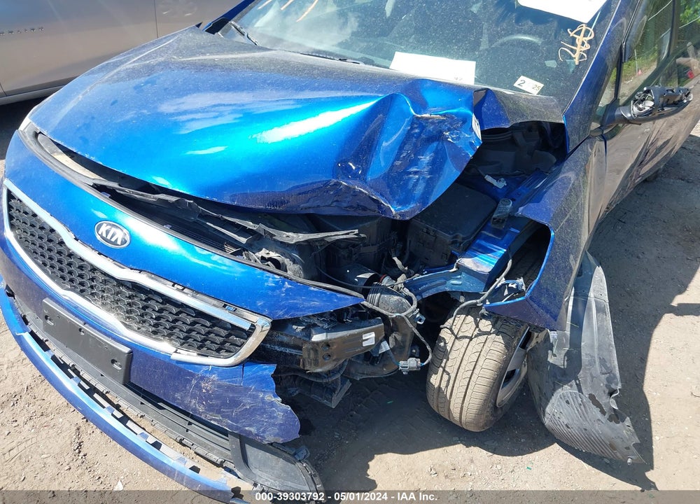 2018 KIA FORTE VIN: 3KPFK4A70JE282074